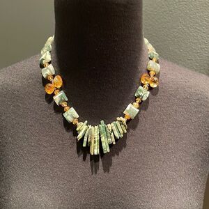 Green variegated stone & gold beveled crystal necklace.